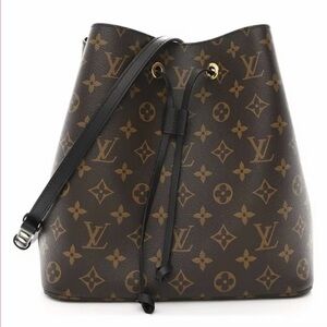 Louis Vuitton Monogram Canvas Drawstring Bucket Shoulder Bag in Brown